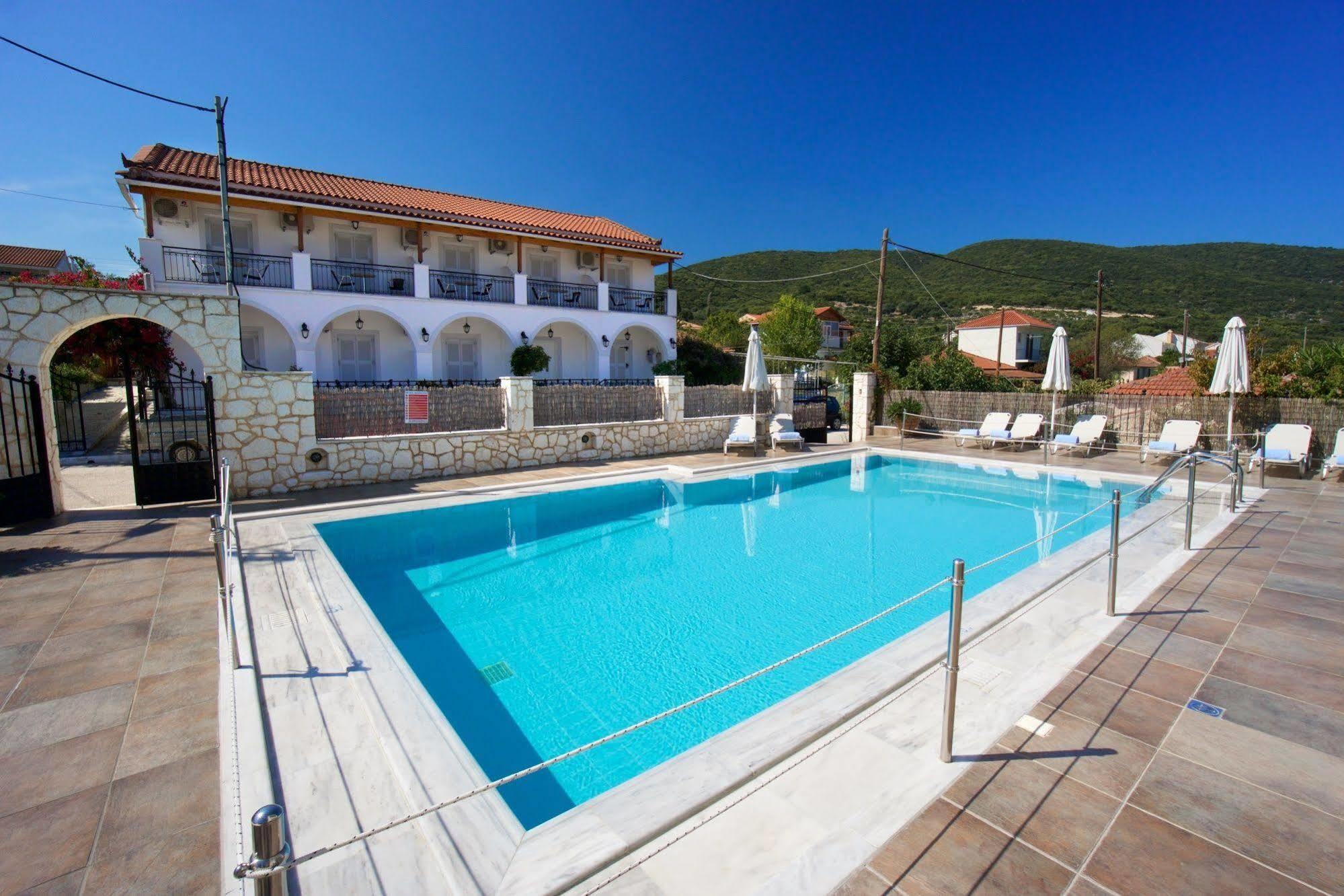 Diamanto Complex Lejlighedshotel Karavomylos Eksteriør billede